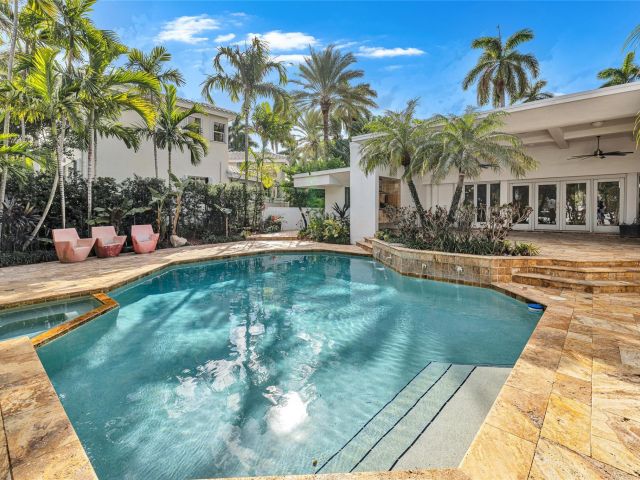 Продажа дома по адресу 18 Nurmi Dr - фото 5893138