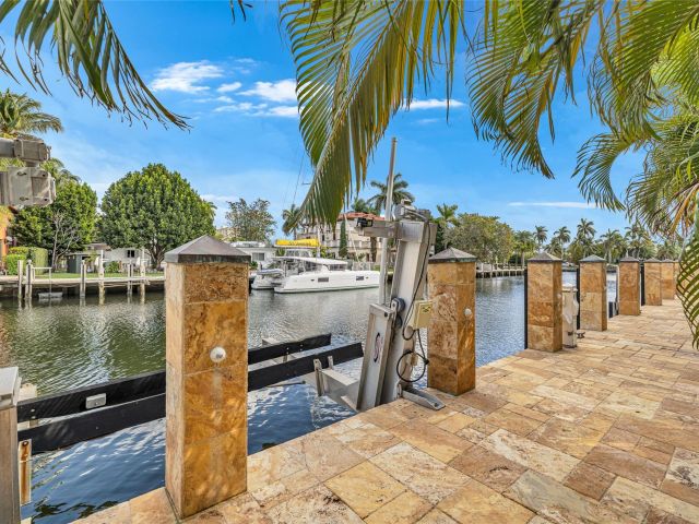 Продажа дома по адресу 18 Nurmi Dr - фото 5893141