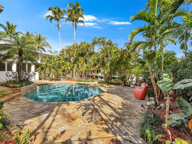 Продажа дома по адресу 18 Nurmi Dr - фото 5893144