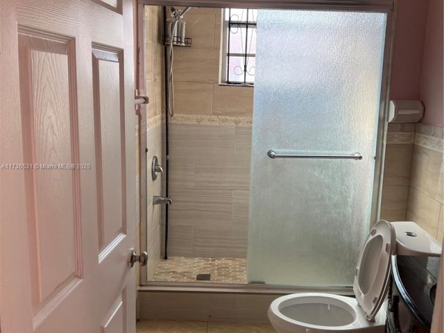 Продажа дома по адресу 6730 NE MIAMI PL - фото 6006862