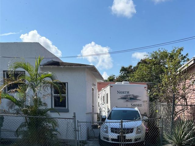 Продажа дома по адресу 6730 NE MIAMI PL - фото 6006868