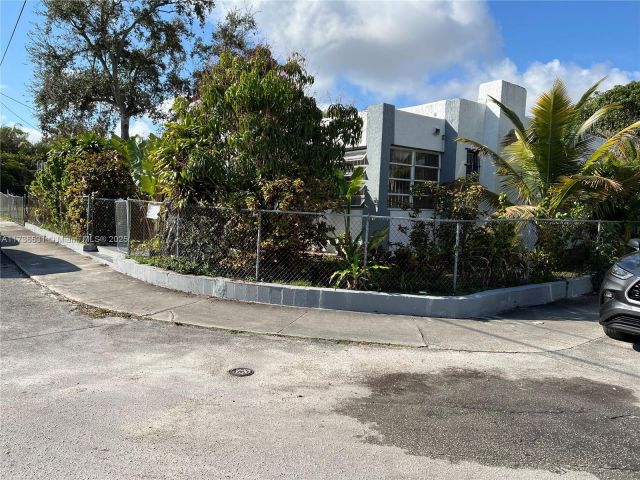 Продажа дома по адресу 6730 NE MIAMI PL - фото 6006869