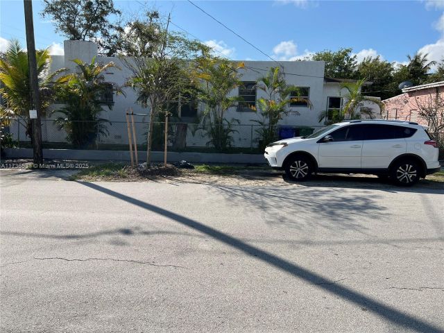 Продажа дома по адресу 6730 NE MIAMI PL - фото 6006870