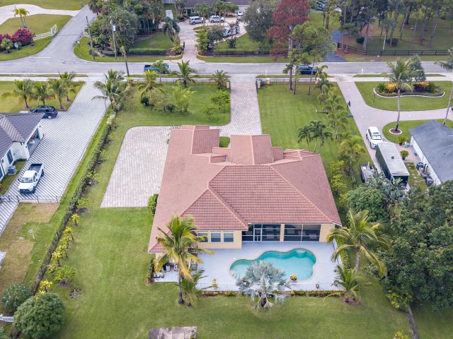 Дом в аренду по адресу 6813 Wilson Rd Road - фото 6846380