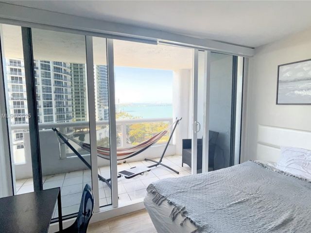 Квартира в аренду номерA-1951 - фото 5973183