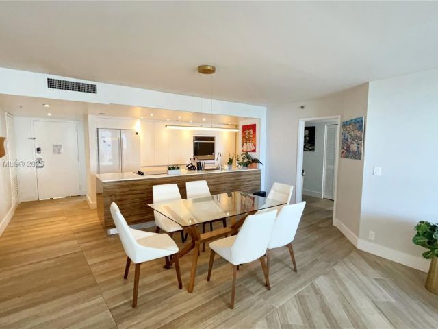 Квартира в аренду номерA-1951 - фото 5973194