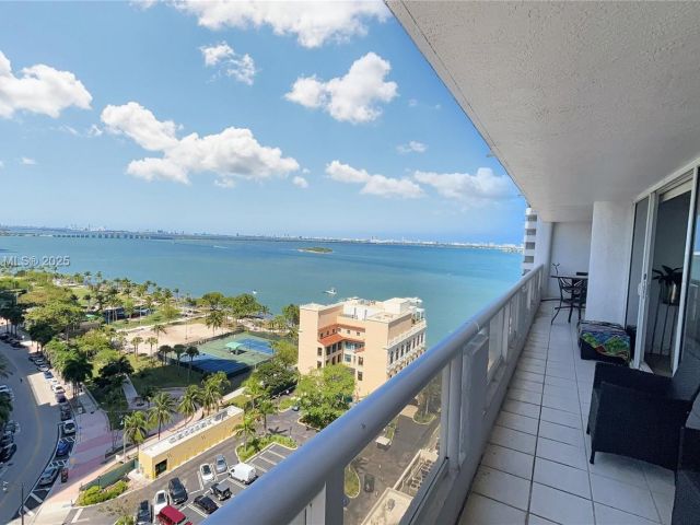 Квартира в аренду номерA-1951 - фото 5973198