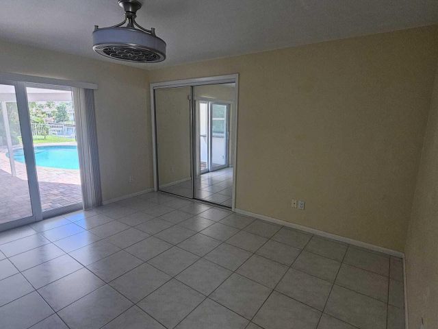 Продажа дома по адресу 742 Berkley Street - фото 6688797