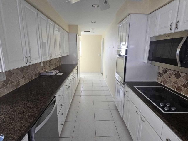 Продажа дома по адресу 742 Berkley Street - фото 6688803