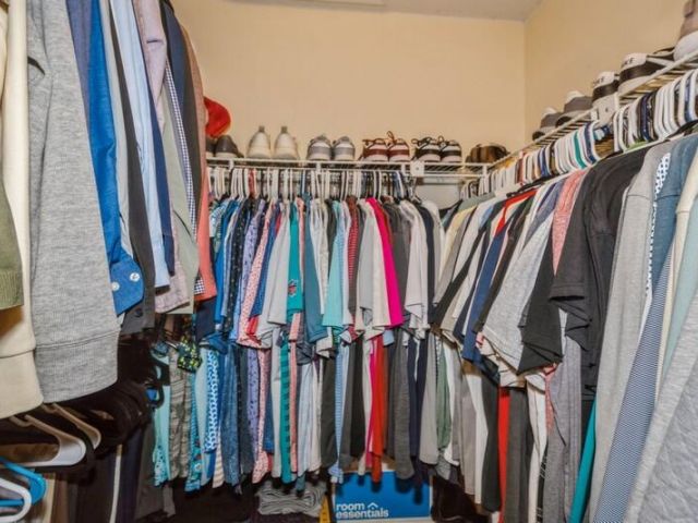 Продажа дома по адресу 1060 NW 19th Terrace - фото 5756005