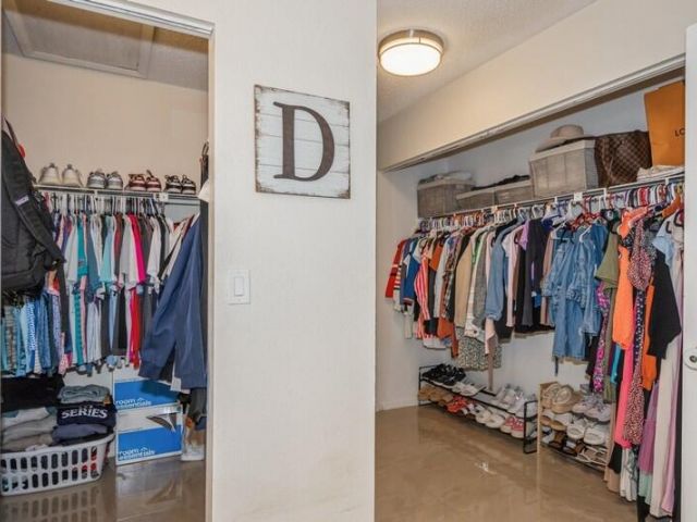 Продажа дома по адресу 1060 NW 19th Terrace - фото 5756007