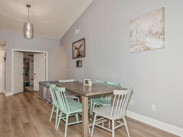 Продажа дома по адресу 1060 NW 19th Terrace - фото 5756013