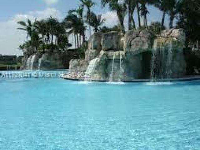 Продажа дома по адресу 6731 NW 107th Ct 6731 - фото 5586933