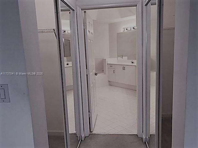 Продажа дома по адресу 6731 NW 107th Ct 6731 - фото 5586940