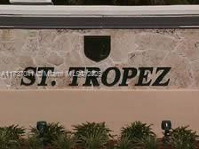 Продажа дома по адресу 6731 NW 107th Ct 6731 - фото 5586945