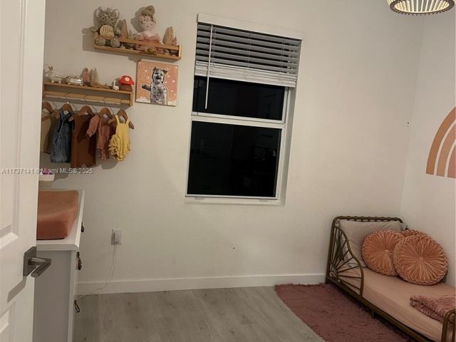 Дом в аренду по адресу 1755 SE 9th Ter - фото 5597991