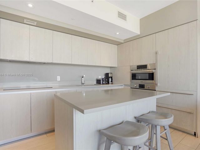 Продажа квартиры #R2604 - фото 5628255