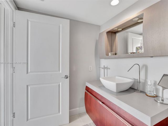 Продажа квартиры #702S - фото 5676706