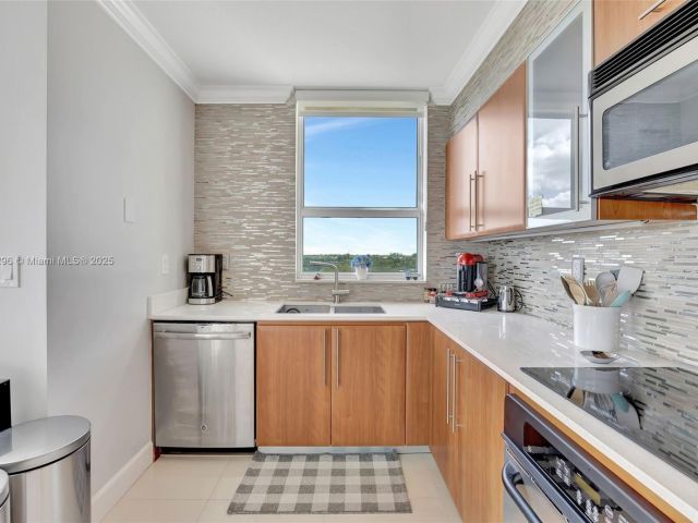 Продажа квартиры #702S - фото 5676712