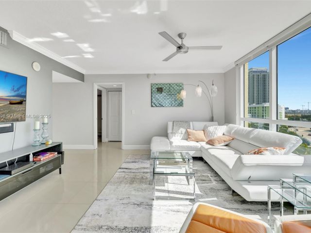 Продажа квартиры #702S - фото 5676715