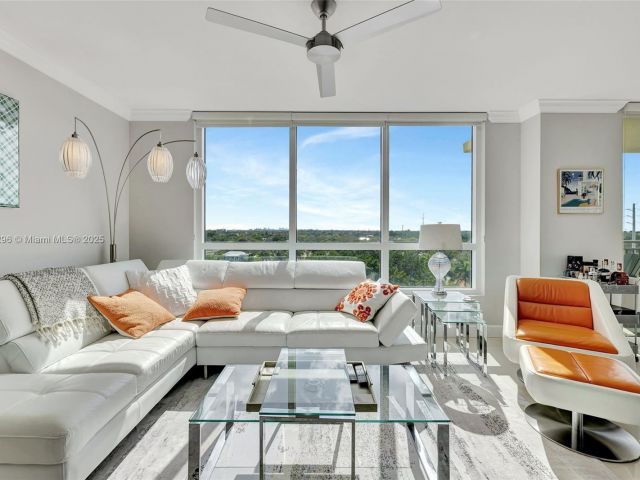 Продажа квартиры #702S - фото 5676717