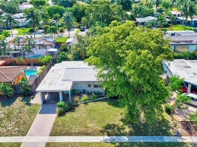 Продажа дома по адресу 1180 SW 4th Ter - фото 5539684