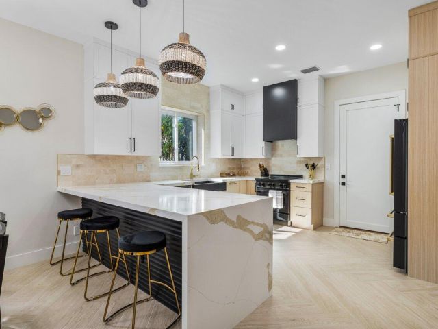 Дом в аренду по адресу 1920 Spanish Trail - фото 5877693