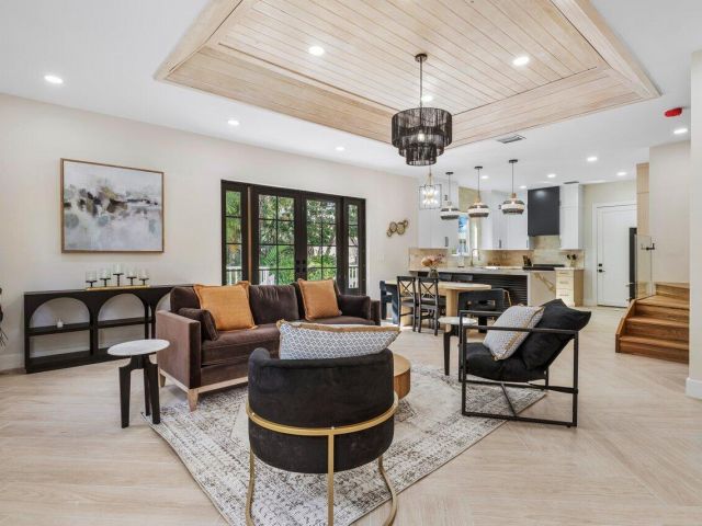 Дом в аренду по адресу 1920 Spanish Trail - фото 5877702