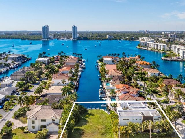 Продажа дома по адресу 17050 NE 35th Ave - фото 5858135