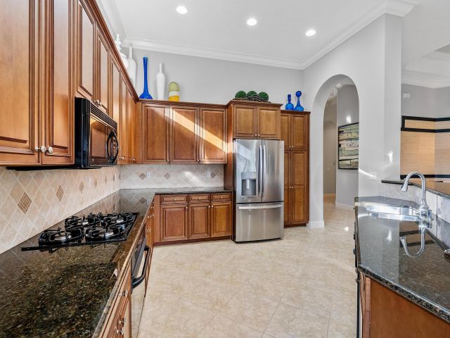 Продажа дома по адресу 10350 Terra Lago Drive - фото 5764638