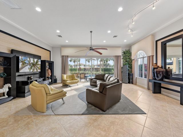 Продажа дома по адресу 10350 Terra Lago Drive - фото 5764643