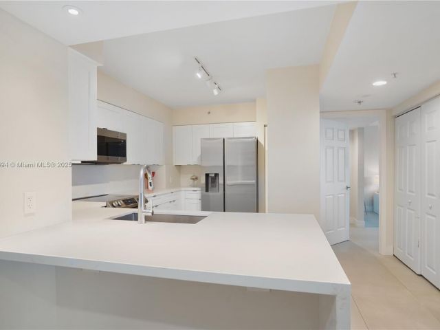 Продажа квартиры #704 - фото 5618812