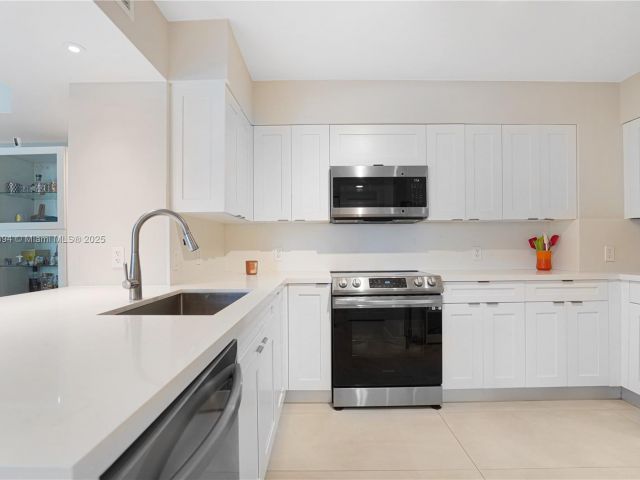 Продажа квартиры #704 - фото 5618813