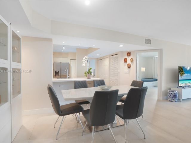 Продажа квартиры #704 - фото 5618815