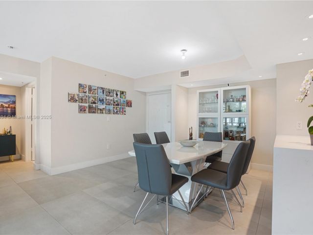 Продажа квартиры #704 - фото 5618817