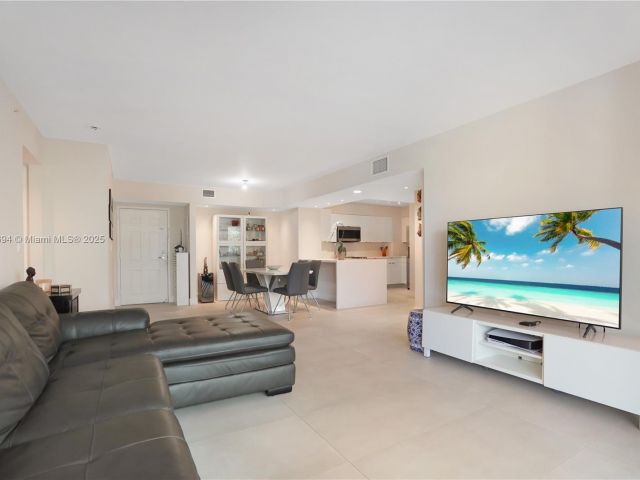 Продажа квартиры #704 - фото 5618821