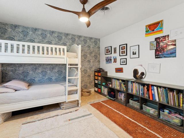 Продажа дома по адресу 951 Buchanan St - фото 5528479