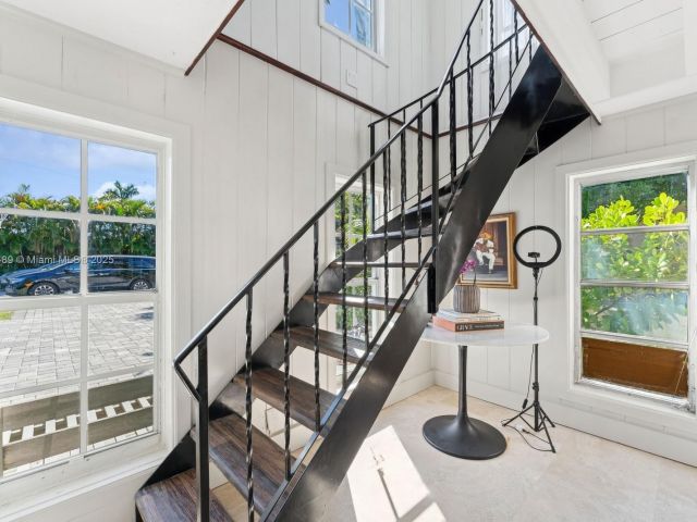 Продажа дома по адресу 951 Buchanan St - фото 5528486