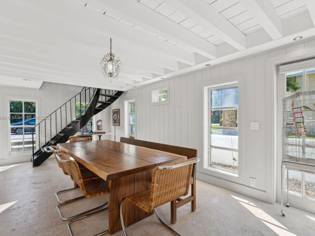 Продажа дома по адресу 951 Buchanan St - фото 5528488