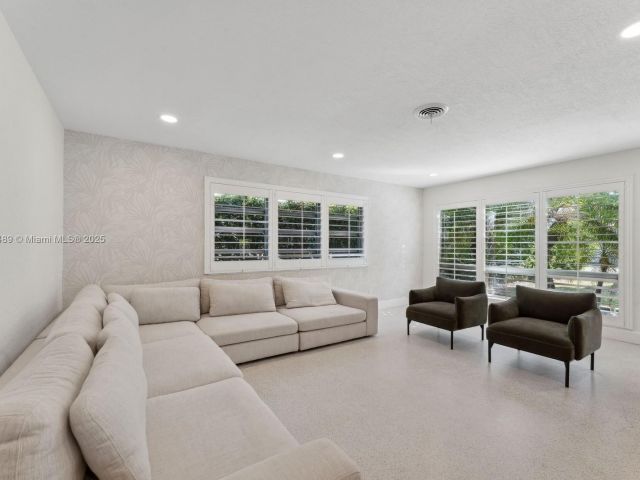 Продажа дома по адресу 951 Buchanan St - фото 5528493