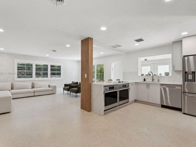 Продажа дома по адресу 951 Buchanan St - фото 5528498