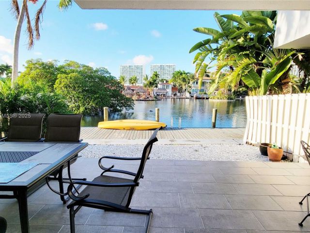 Продажа дома по адресу 369 Poinciana Dr 1115 - фото 5572314