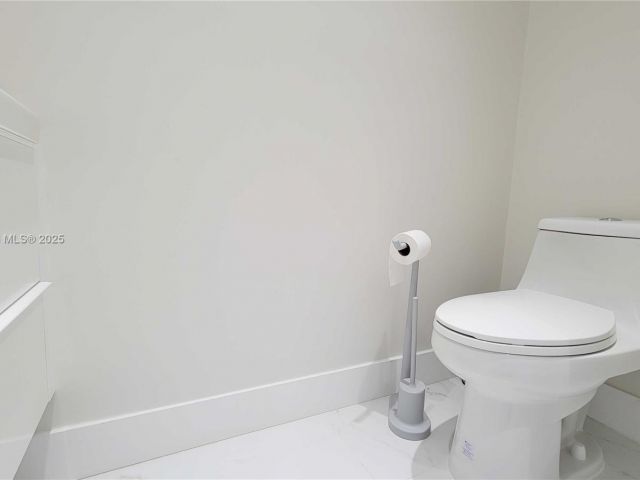 Продажа дома по адресу 369 Poinciana Dr 1115 - фото 5572321