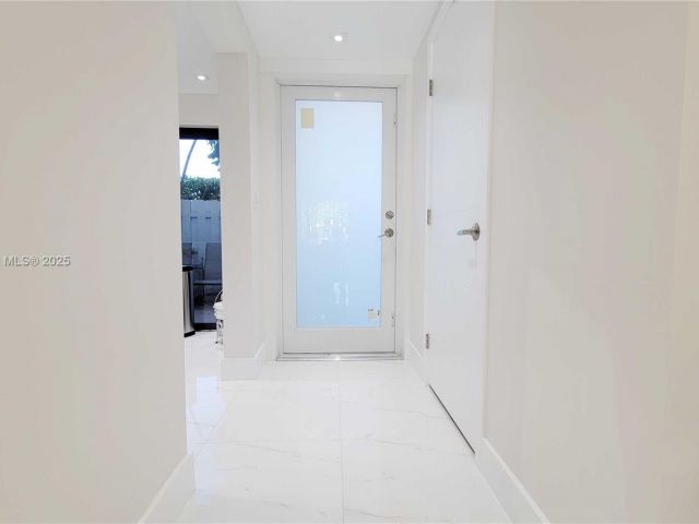 Продажа дома по адресу 369 Poinciana Dr 1115 - фото 5572325