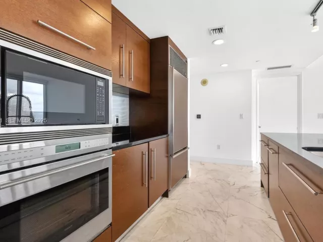 Продажа квартиры #4402 - фото 6912222