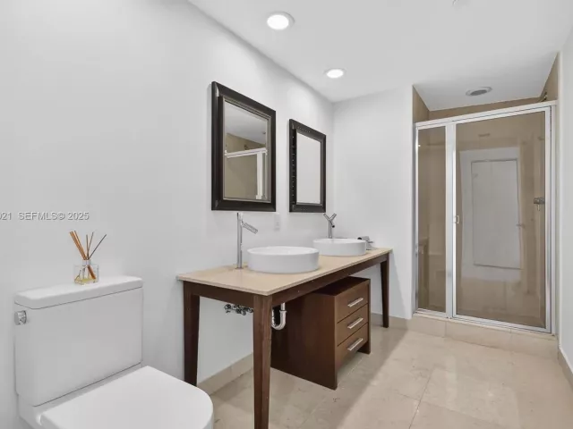 Продажа квартиры #4402 - фото 6697635