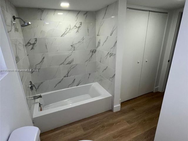 Продажа дома по адресу 1609 NW 7th Ter - фото 5816883