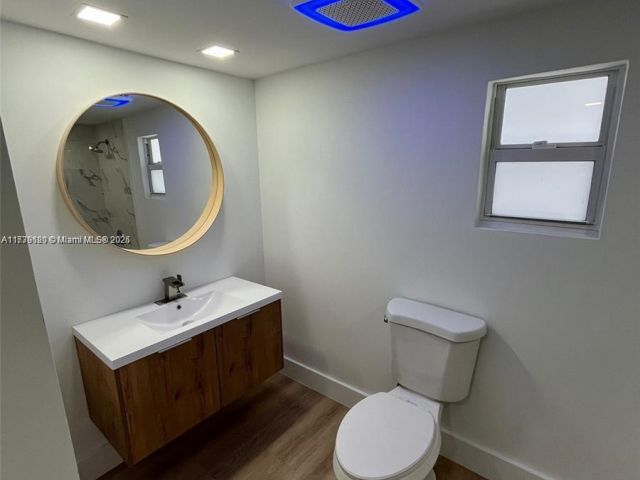 Продажа дома по адресу 1609 NW 7th Ter - фото 5816884