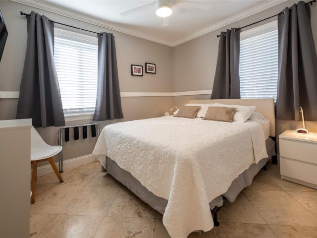 Дом в аренду по адресу 1541 NW 6th Ave - фото 5892547