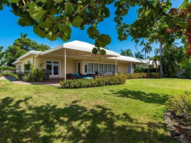 Дом в аренду по адресу 1223 Seminole Dr - фото 5569023